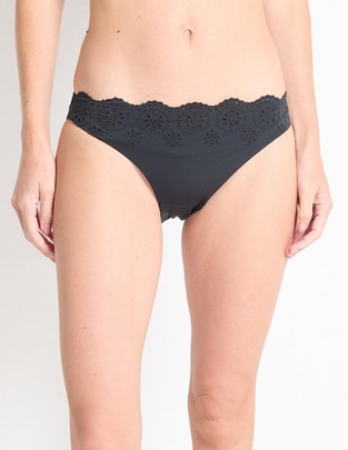 Panty bikini a la cadera para mujer