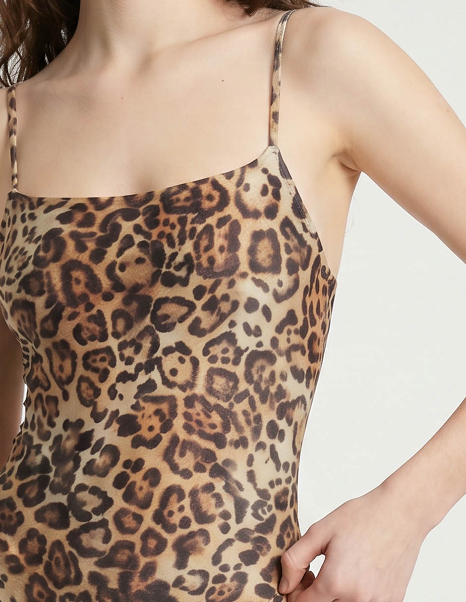 Traje de baño completo estampado animal print para mujer